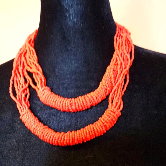 Red Coral twisted beaded two-strands necklace and earrings set - Picture 2 of 5